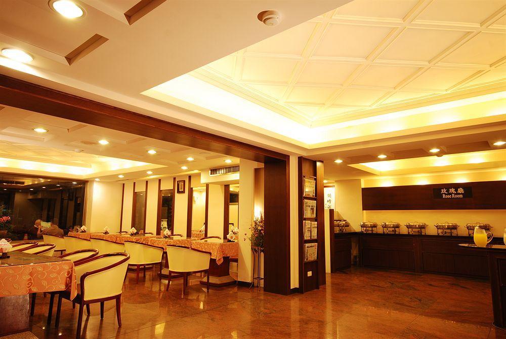 The Enterpriser Hotel Taichung Exterior foto
