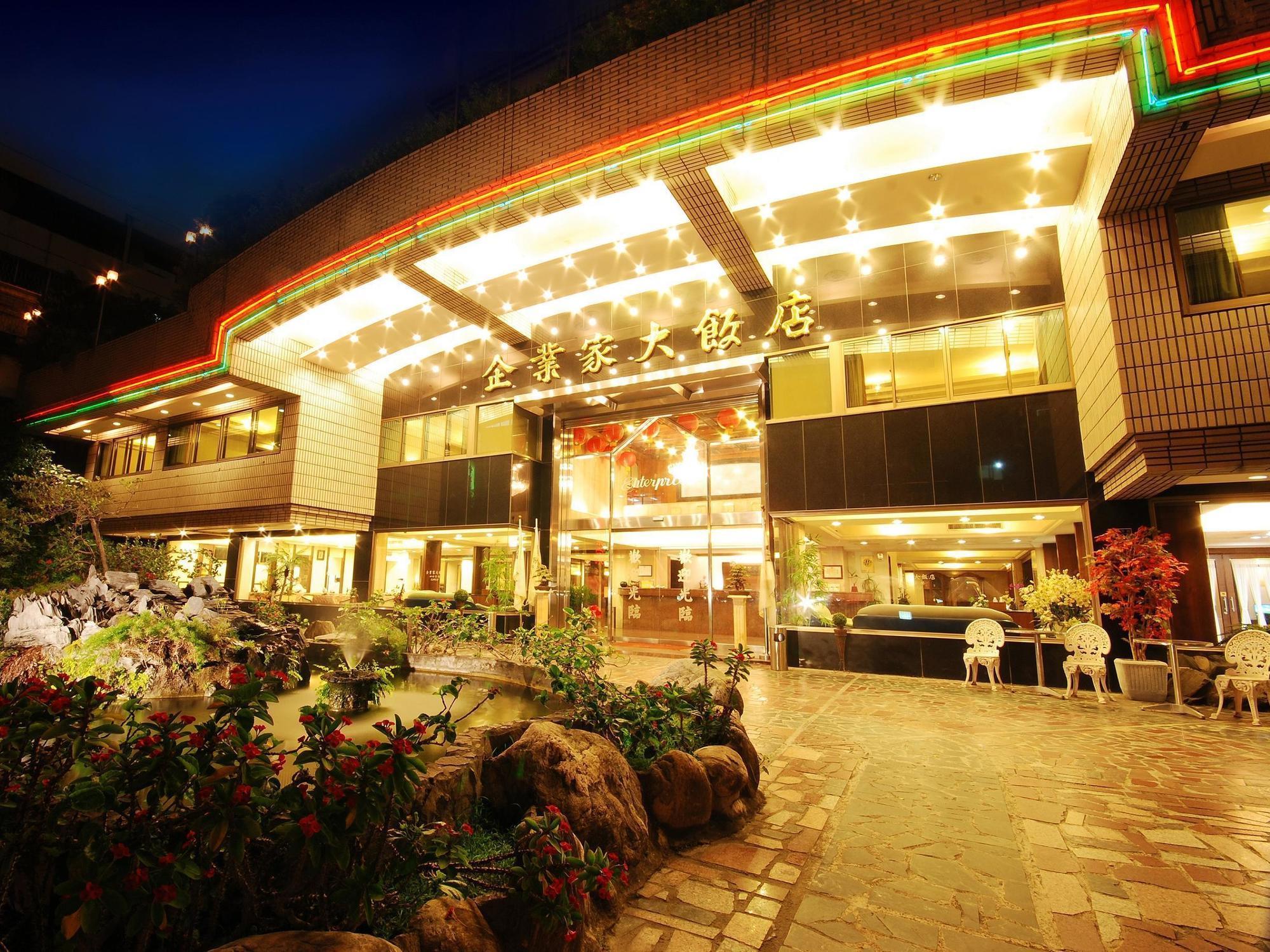 The Enterpriser Hotel Taichung Exterior foto
