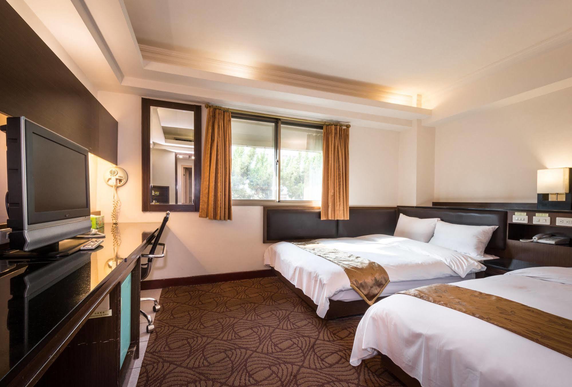 The Enterpriser Hotel Taichung Exterior foto