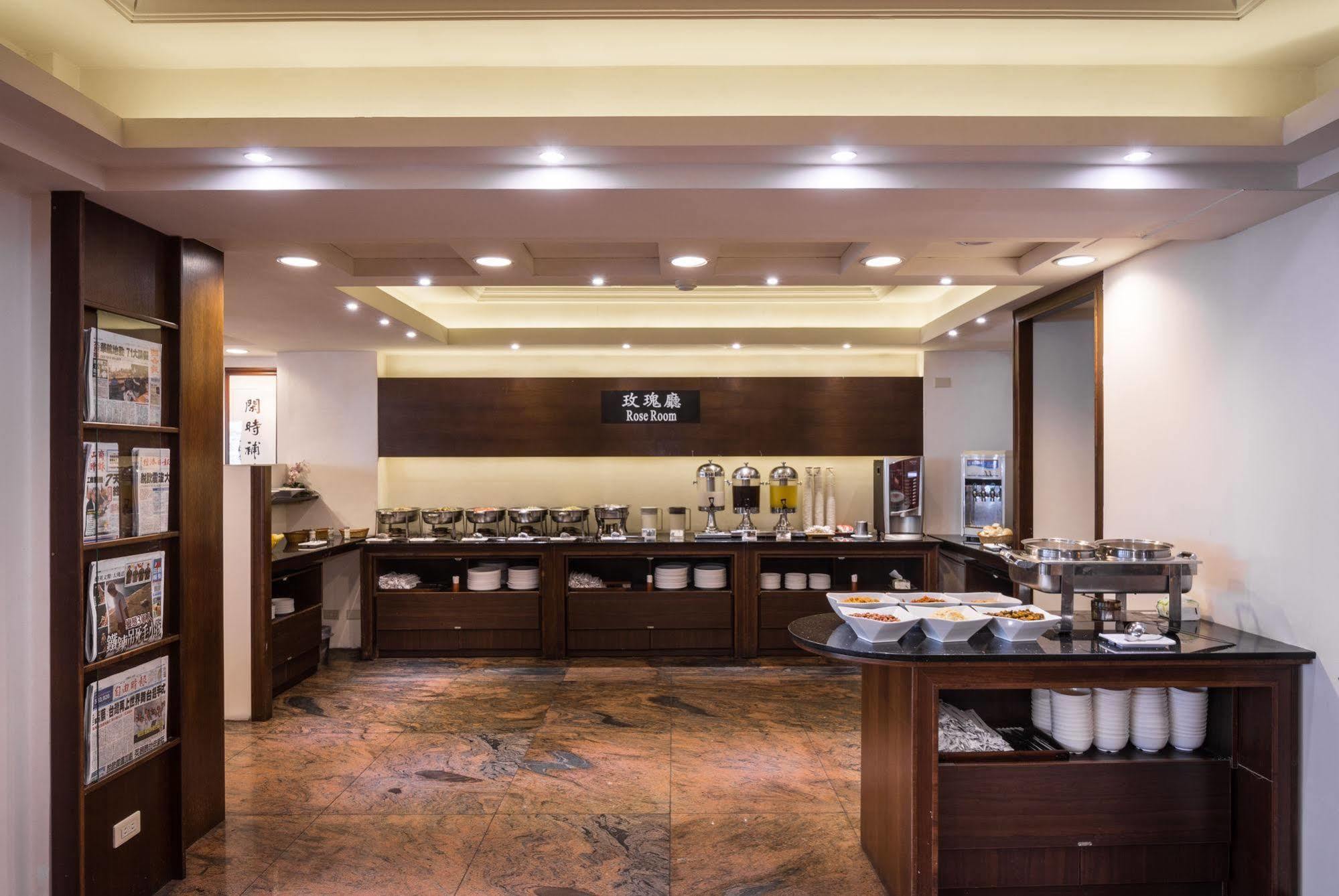 The Enterpriser Hotel Taichung Exterior foto