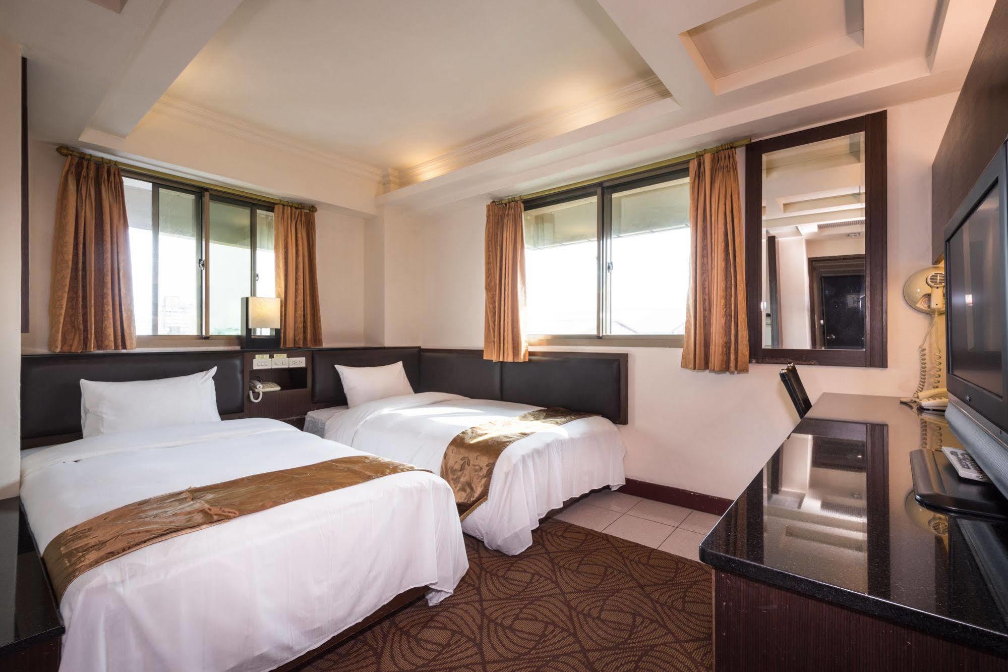 The Enterpriser Hotel Taichung Exterior foto